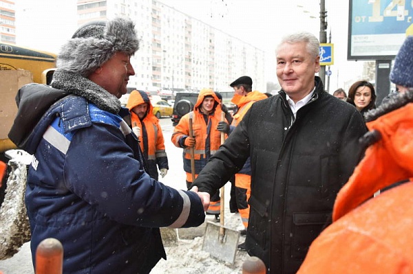 Собянин призвал ускорить уборку улиц Москвы от снега